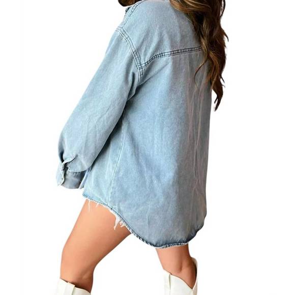 NEW JADYK tyra double fringe denim shacket in lightwash denim - Picture 2 of 4